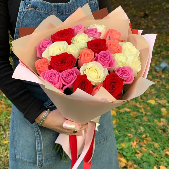 25 роз "Карусель" в Барнауле