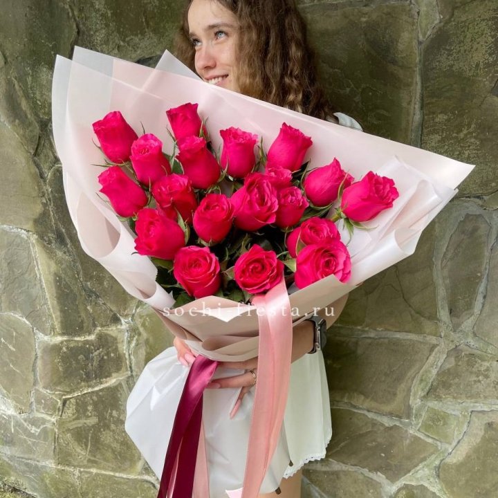 19 алых роз в Барнауле
