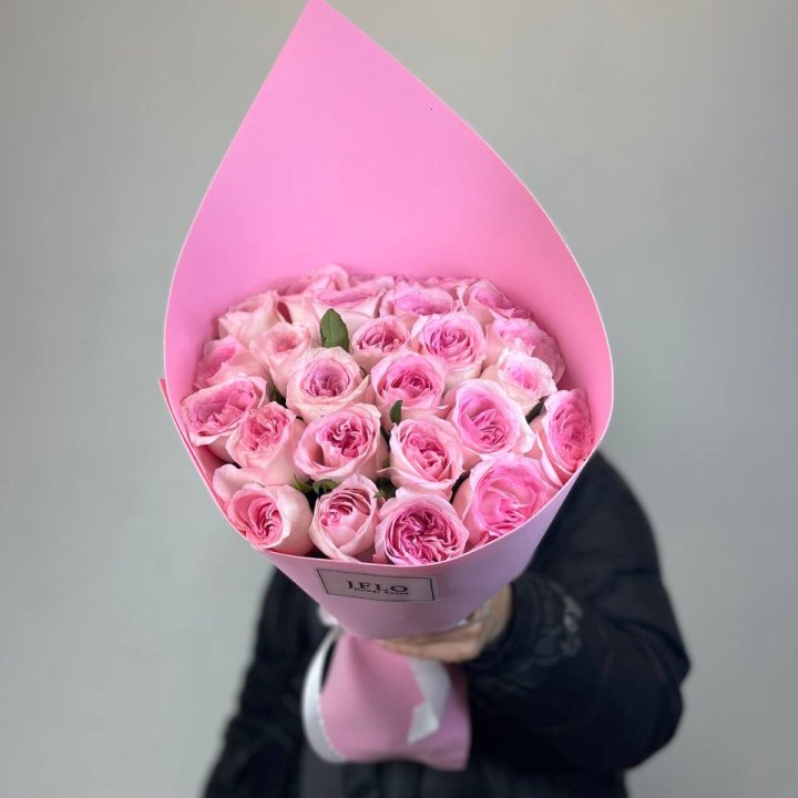 25 нежных роз в Барнауле