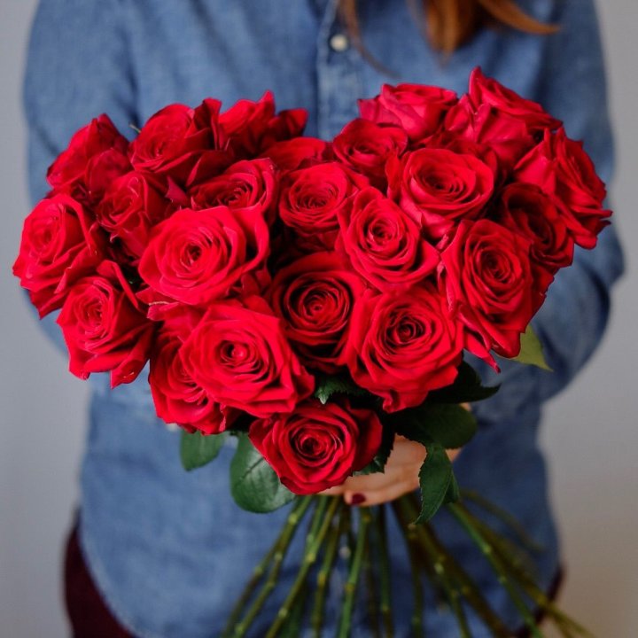 25 красных роз в Барнауле