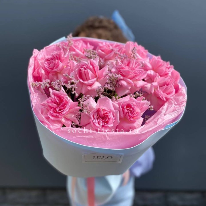 Букет французских розовых роз  в Барнауле