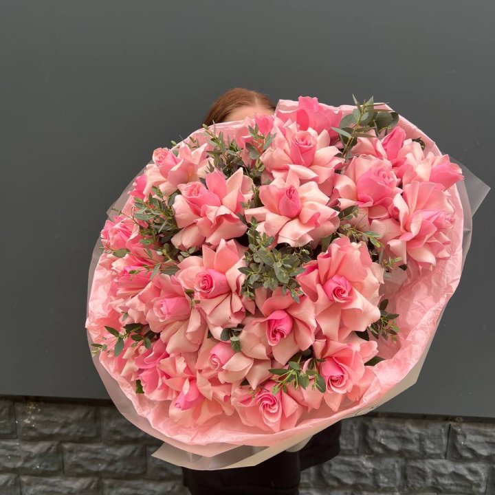  25 розовых французских роз в Барнауле