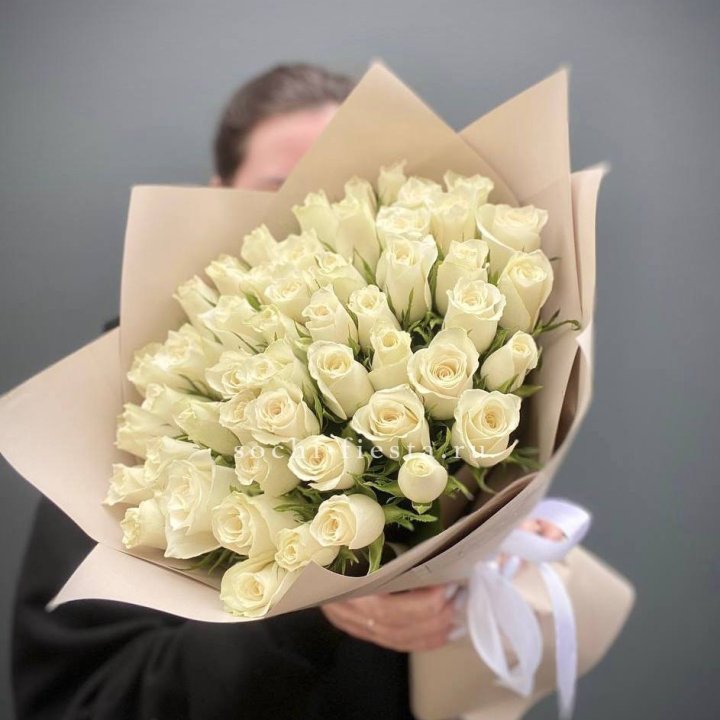 51 белая кенийская роза  в Барнауле