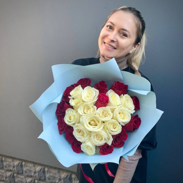 27 роз "Сердце" в Барнауле