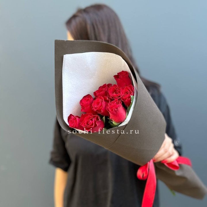 9 красных роз в фоамиране в Барнауле