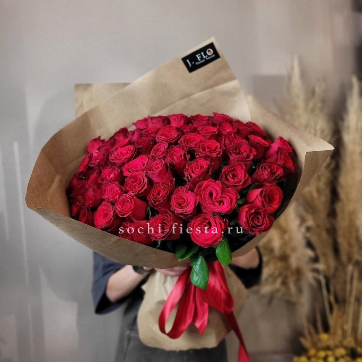 63 красных роз вайт в Барнауле