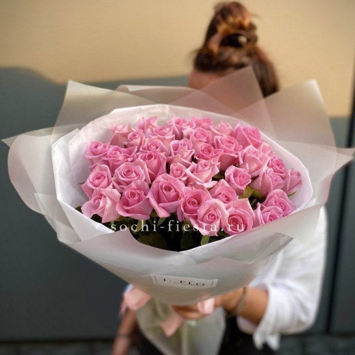 Букет розовых роз  в Барнауле