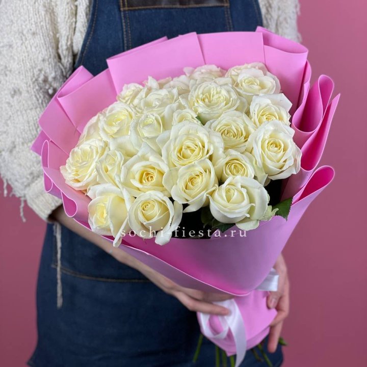 25 белых роз в Барнауле