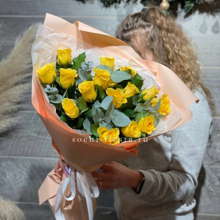 15 желтых роз в Барнауле