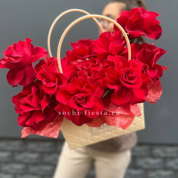 Французские розы в сумочке в Барнауле