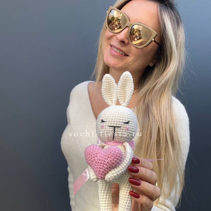 Зайка с сердцем ручной работы в Барнауле