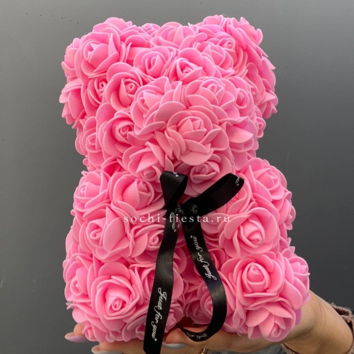 Игрушка медведь из розовых роз в Барнауле