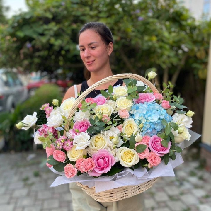 Цветочная корзина №2 в Барнауле