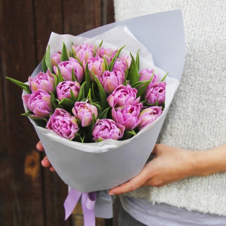 Букет пионовидных тюльпанов в Барнауле