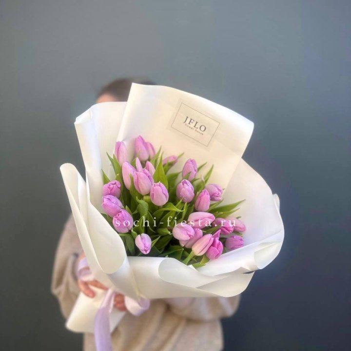 25 сиреневых тюльпанов в Барнауле