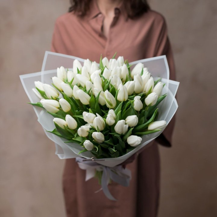 51 белый тюльпан в Барнауле