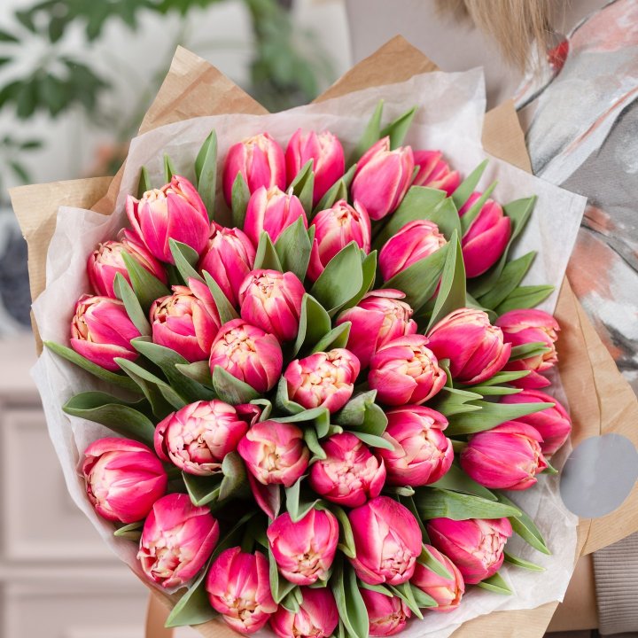 Букет пионовидных тюльпанов в Барнауле