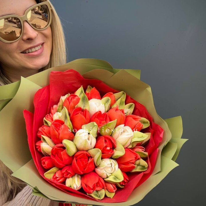 Зефирный букет из тюльпанов в Барнауле
